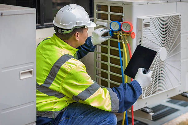 Professional Ac Installation technician working in Madisonville, TX
